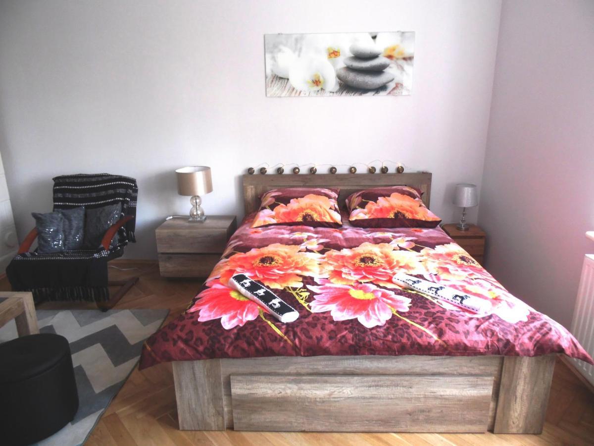 Apartament Orchidea Krakow Bagian luar foto